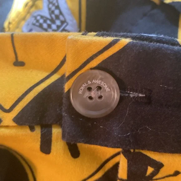 Royal and awesome mens size 36 fun print golf shorts - Picture 9 of 9